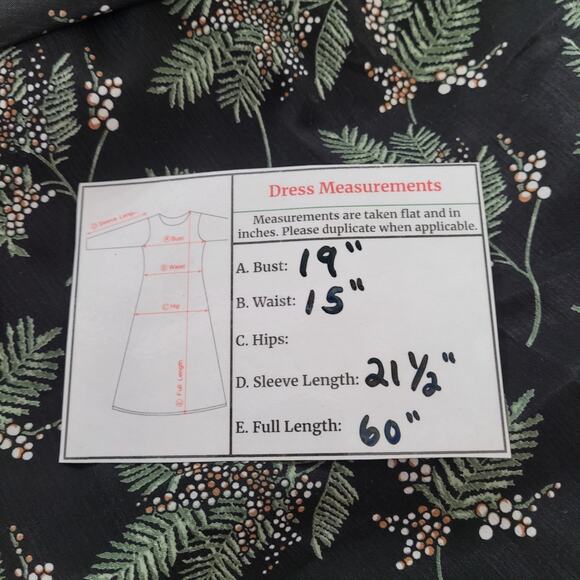 NWT Ivy City Womens Boho Whimsical Flowy Holly Berry Print Maxi Dress Size XS - Picture 9 of 9